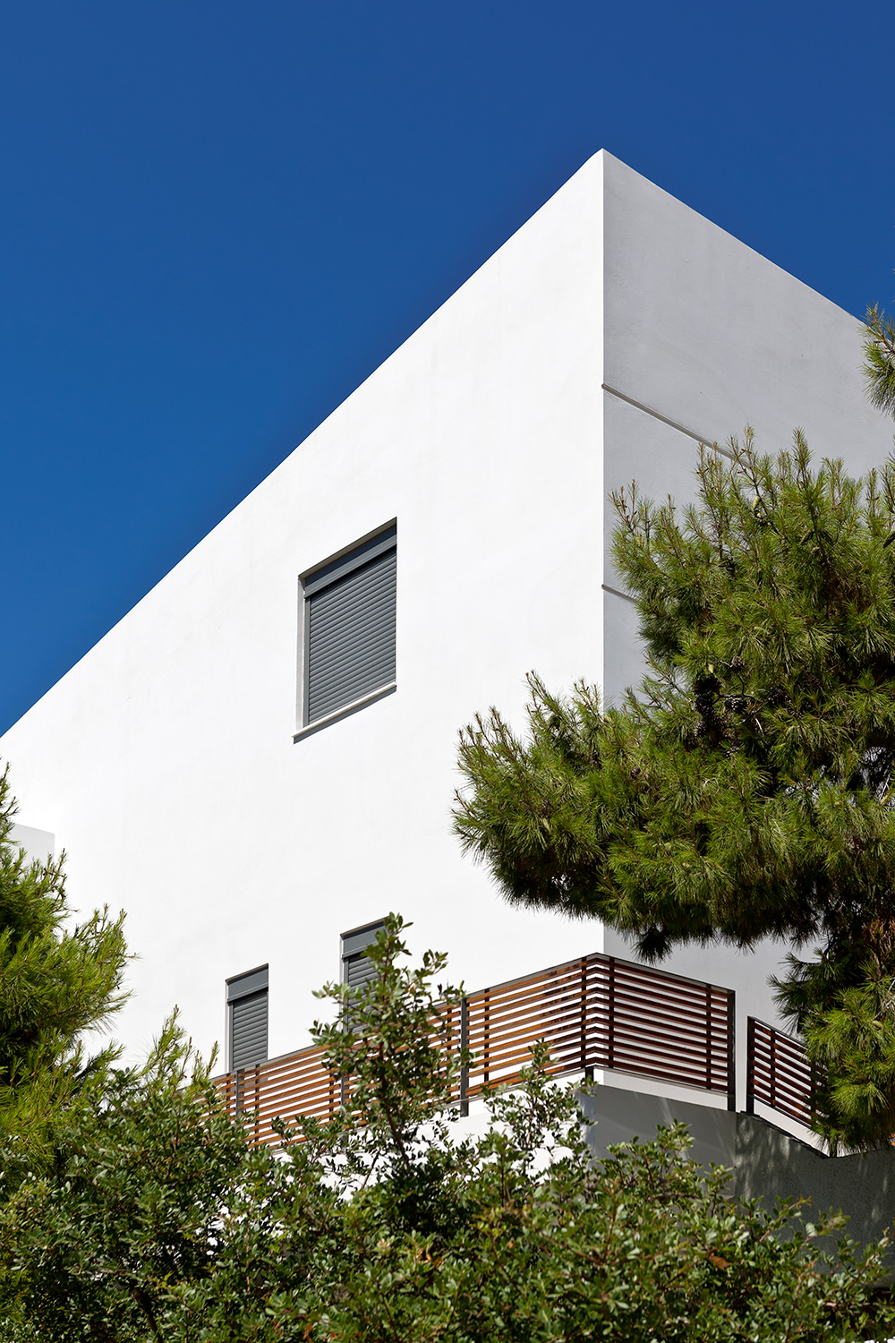 Apartment Building in Saronida